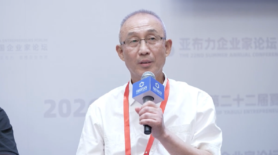 新基讯科技董事长曹强：小黄鸭、Labubu等产品向消费级AI方向演进